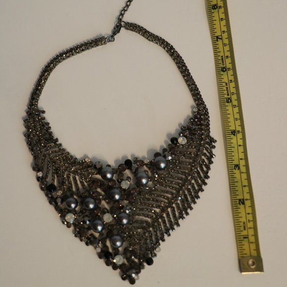 Black Pearl Chunky Statement Necklace - Picture 8 of 8